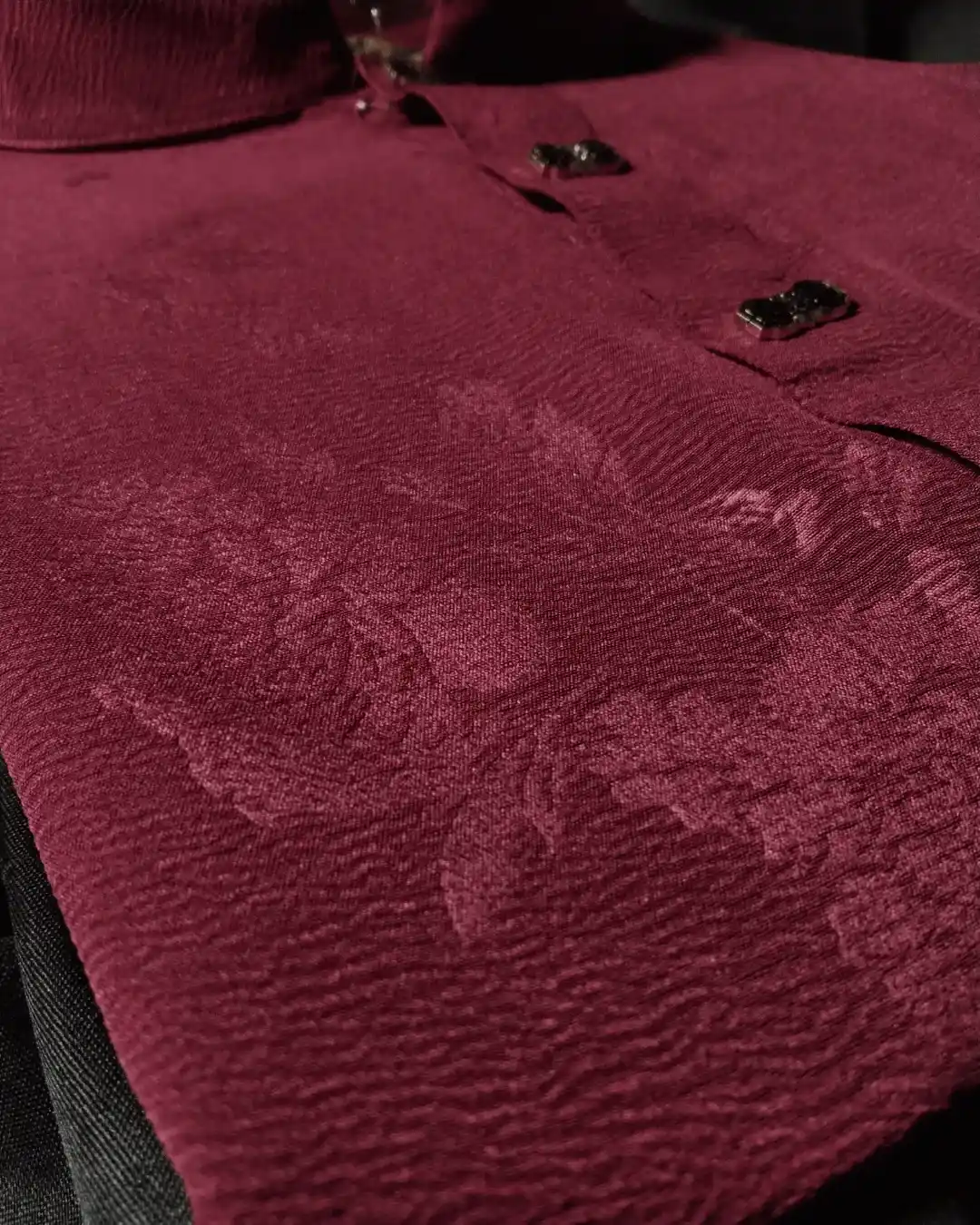 প্রিমিয়াম ডিপ চারকোল ‘জাফরান প্রিন্ট’ ডিজিটাল পাঞ্জাবি - Image 3