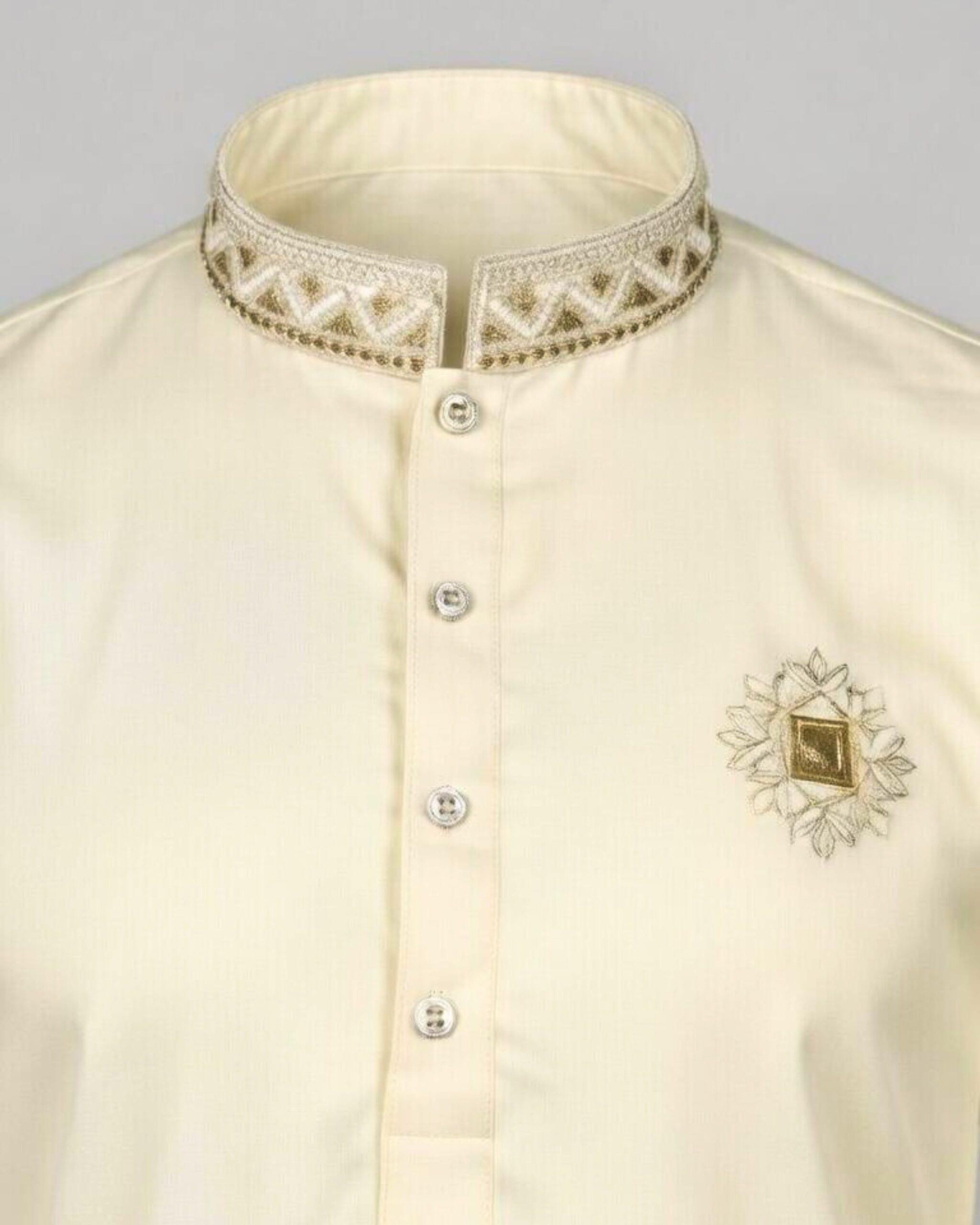 প্রিমিয়াম মিল্ক হোয়াইট ‘চমক ফেব্রিক্স’ পাঞ্জাবি - Image 2